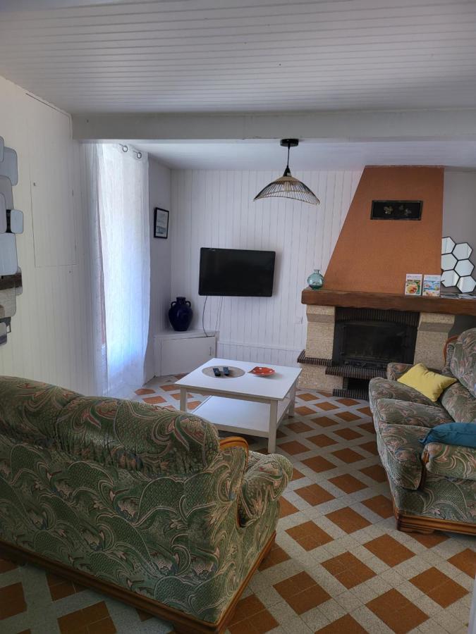 La Maison Rouge Paisible Maison De Pays * Saujon